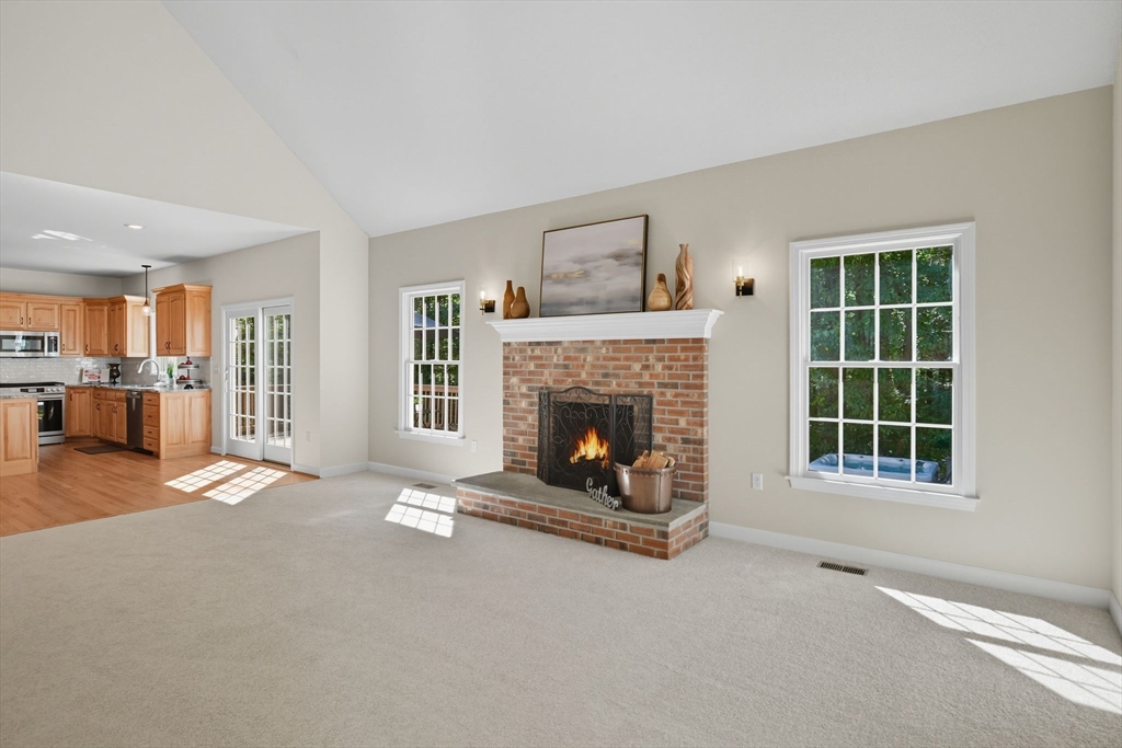 19 Bellows Rd