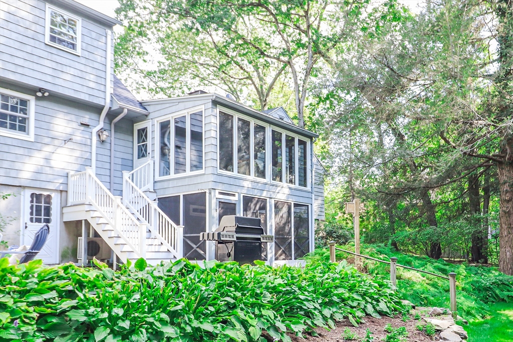 14 Raymond Drive