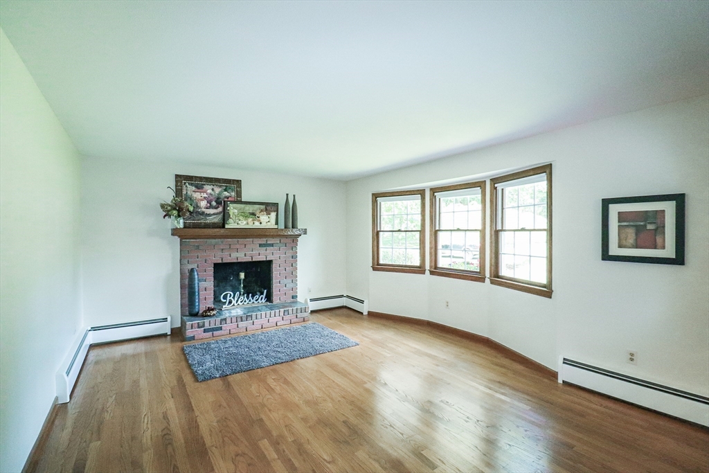 14 Raymond Drive