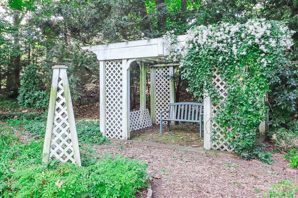 14 Raymond Drive