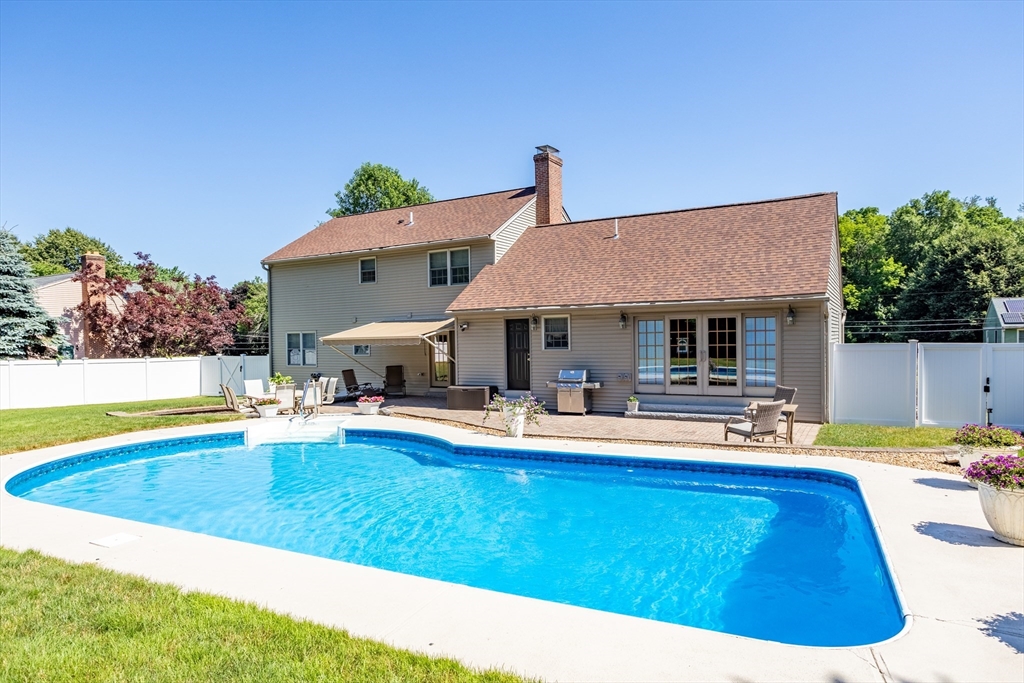 23 Indian Ridge Drive