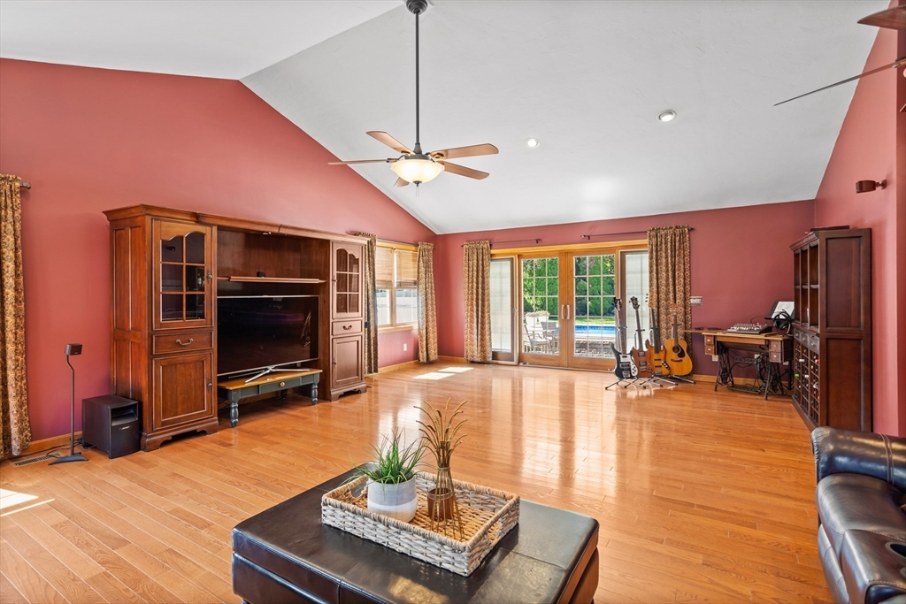 23 Indian Ridge Drive