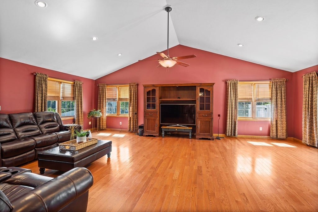 23 Indian Ridge Drive