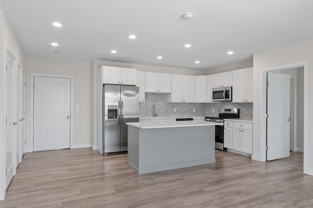 652 Merrimack Street # 501