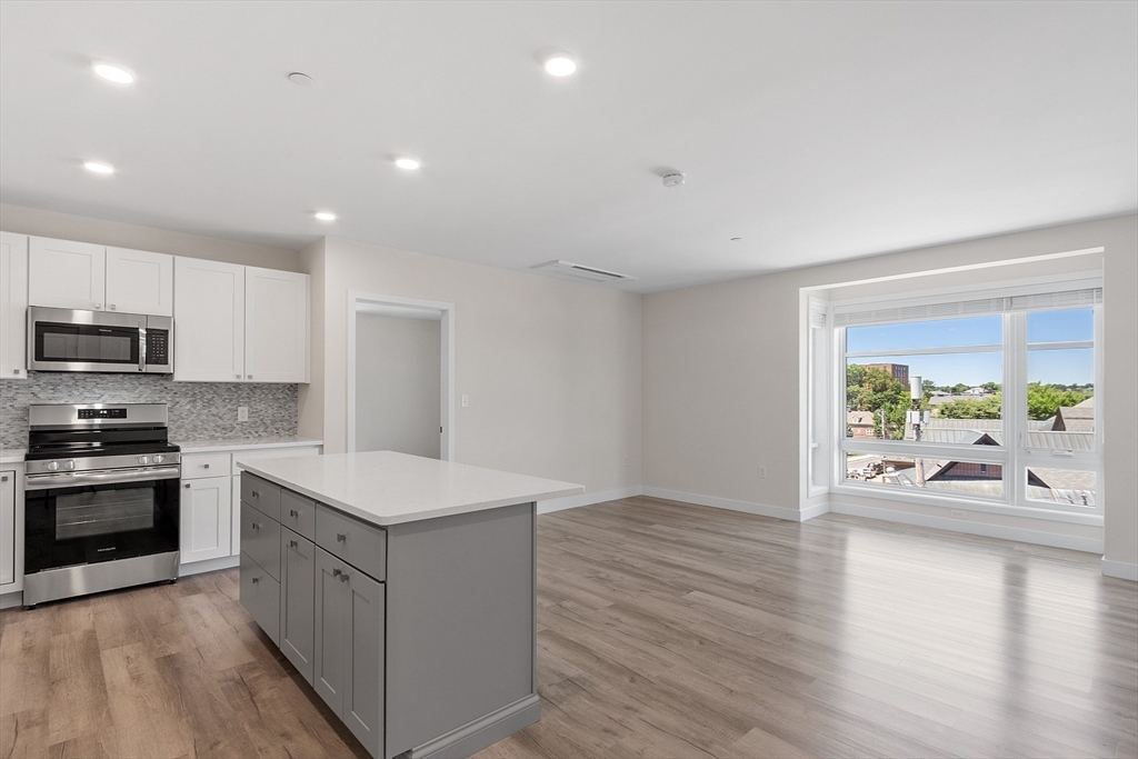 652 Merrimack Street # 501