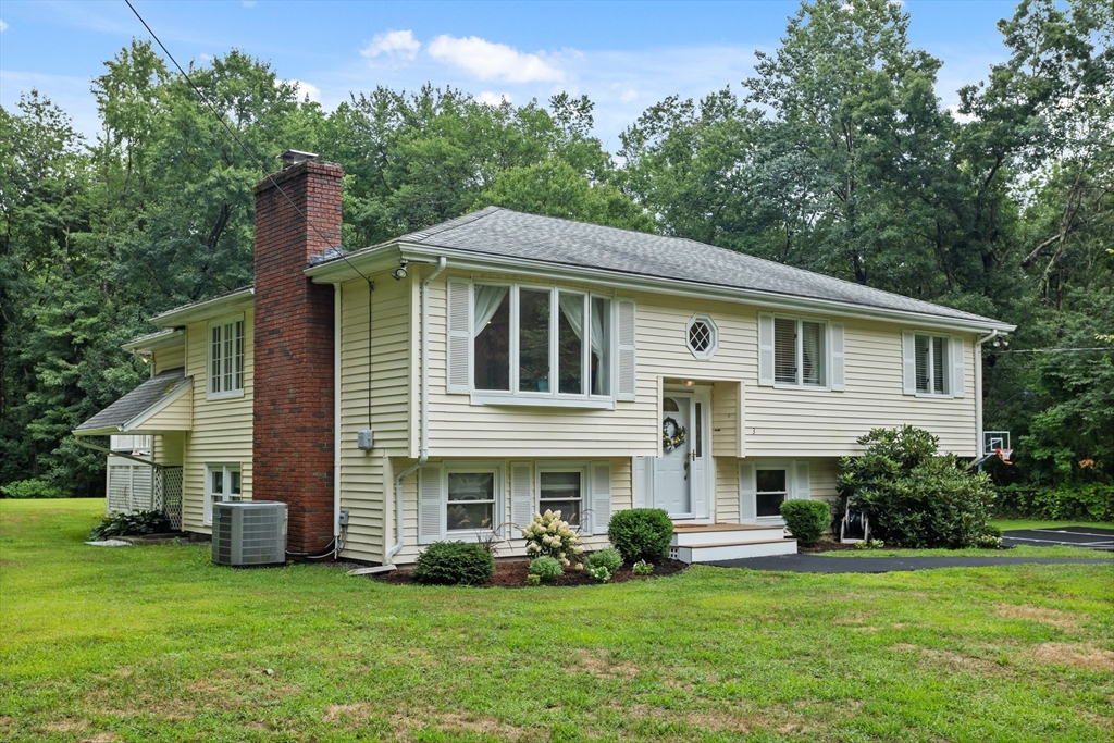3 Rutland Circle