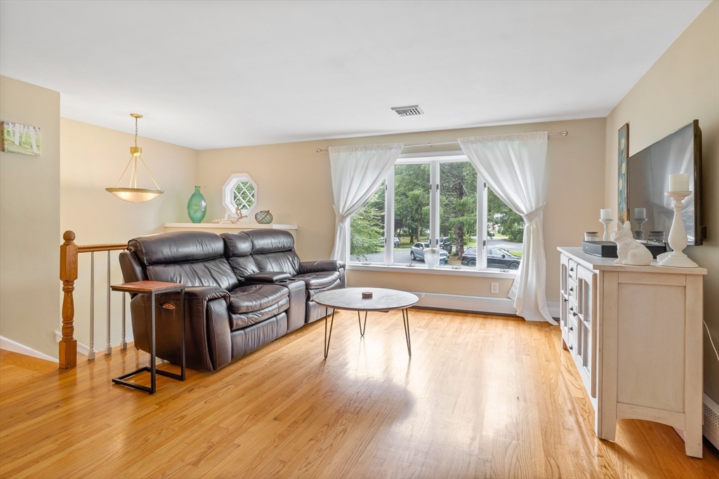 3 Rutland Circle