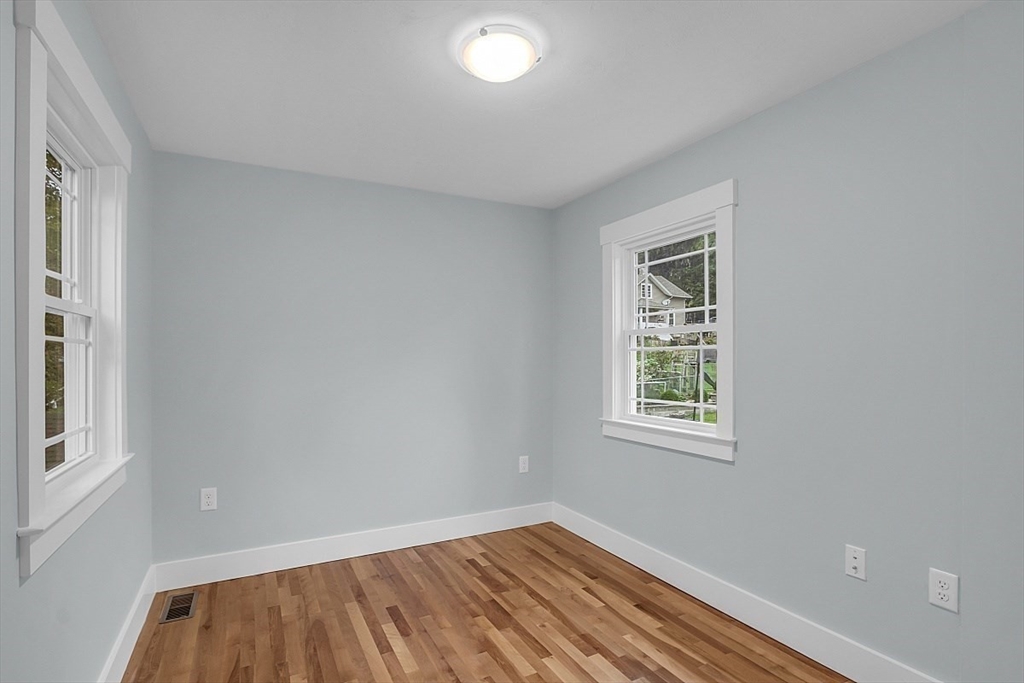 12 Grenada St