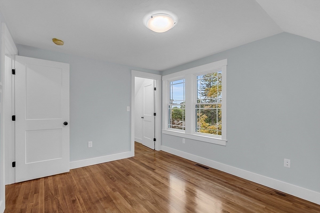 12 Grenada St