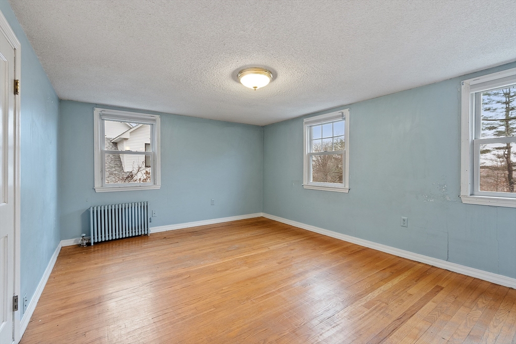 14 Orchard Dr