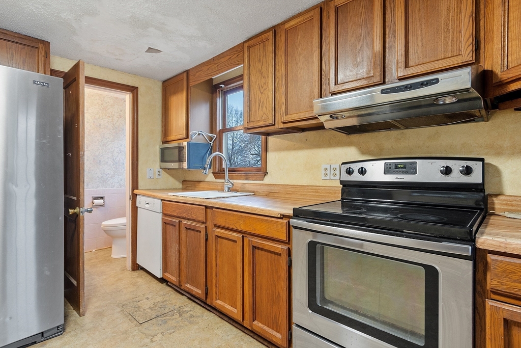 14 Orchard Dr