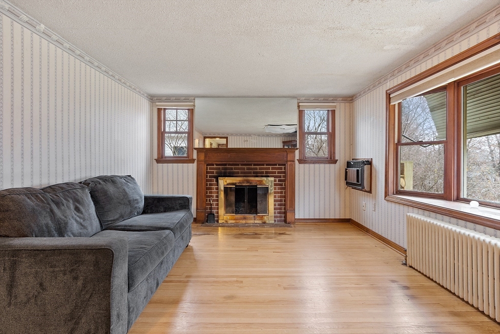 14 Orchard Dr