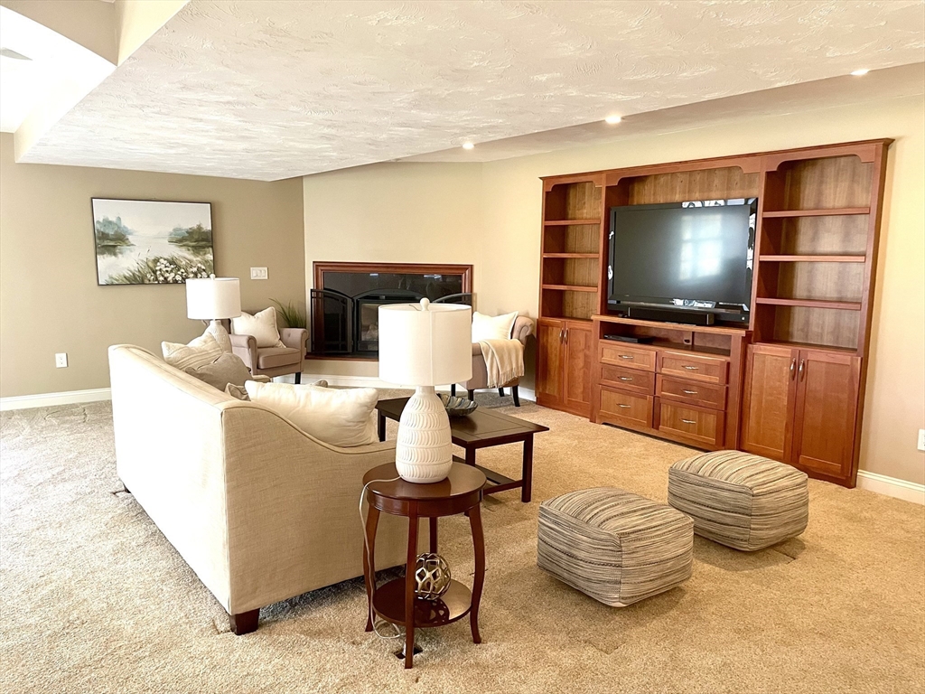 15 Stone Ridge Rd # 15