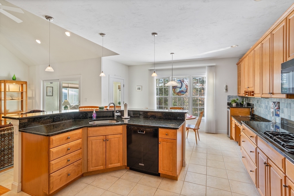 15 Stone Ridge Rd # 15