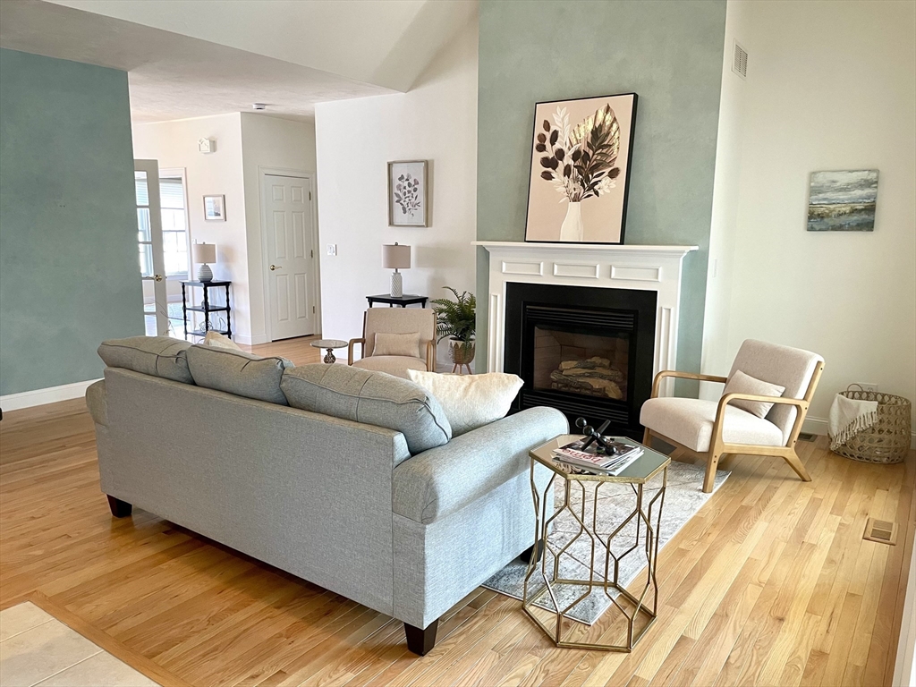 15 Stone Ridge Rd # 15