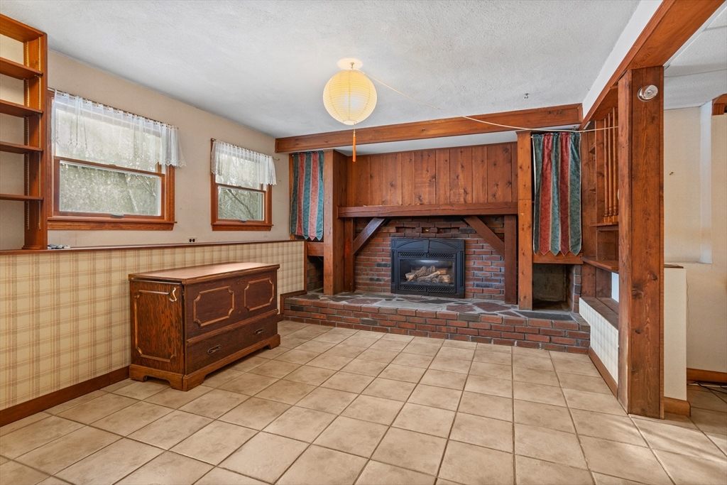 15 Sawmill Road