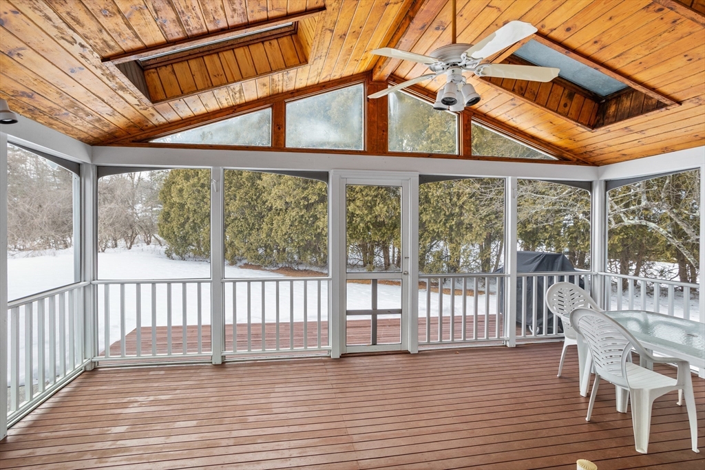 21 Fieldstone Drive