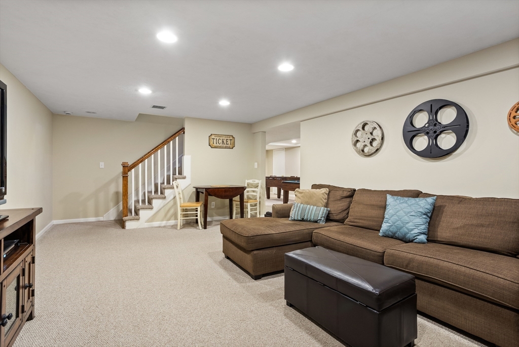 21 Fieldstone Drive