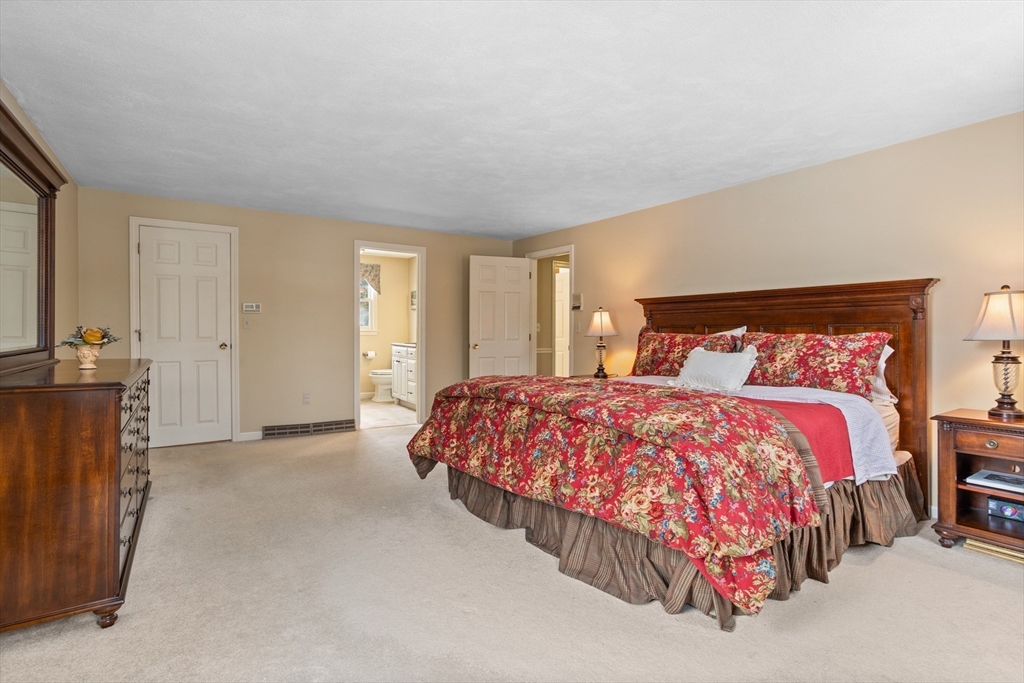 21 Fieldstone Drive