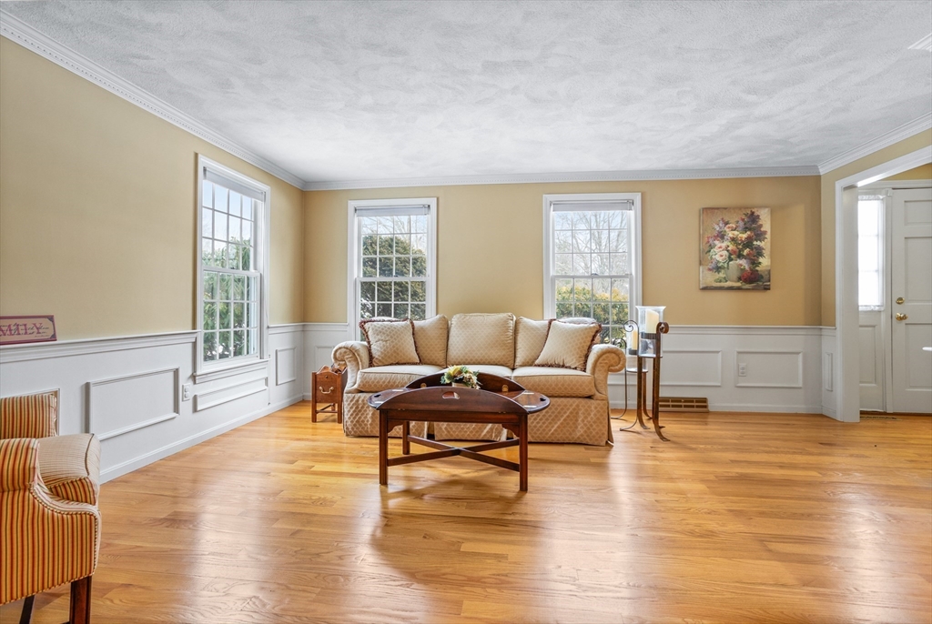 21 Fieldstone Drive