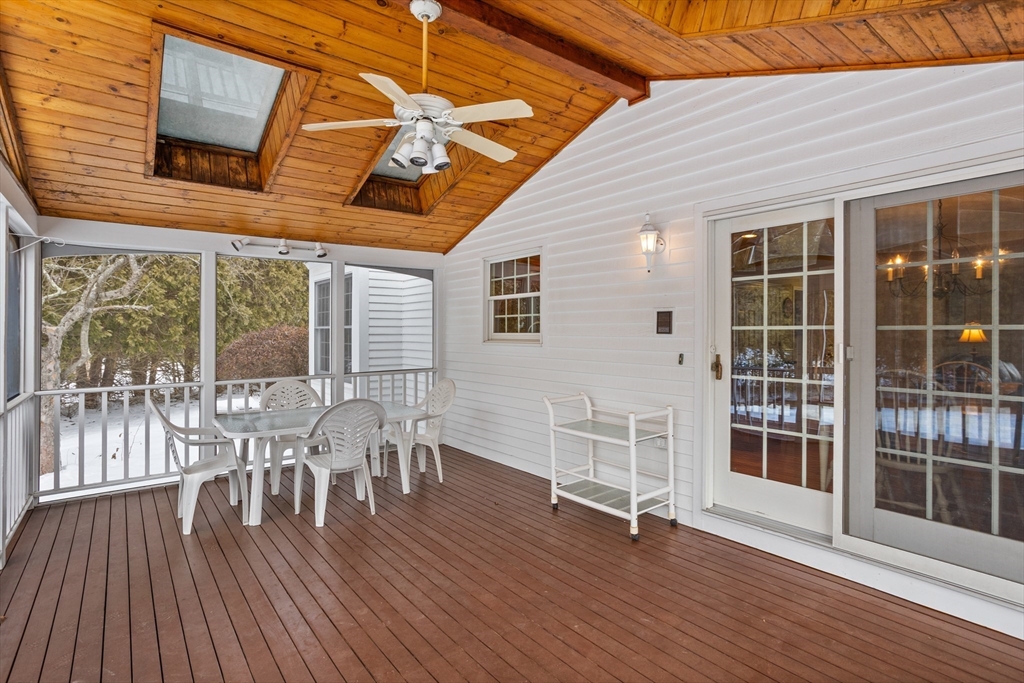 21 Fieldstone Drive