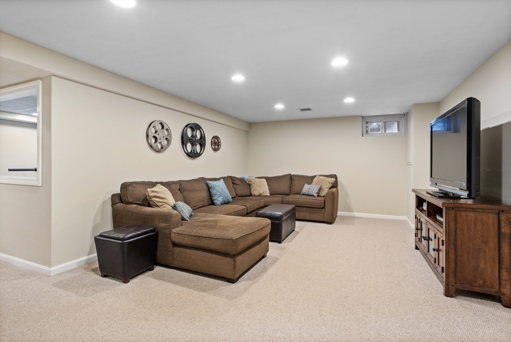21 Fieldstone Drive