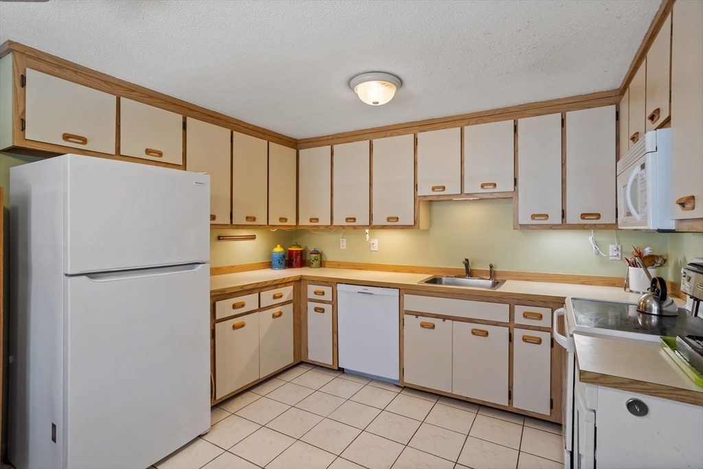 456 Mammoth Road # 5
