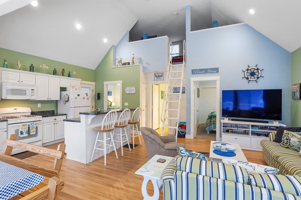 11 Lazy Day Dr # 11
