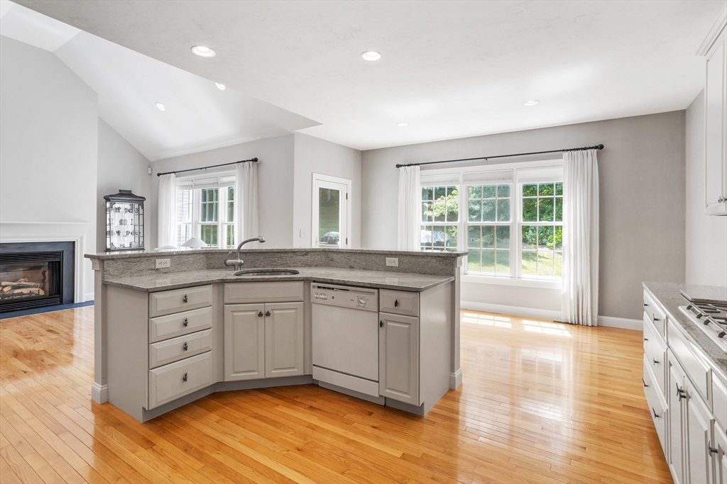 14 Sandstone Rd # 14