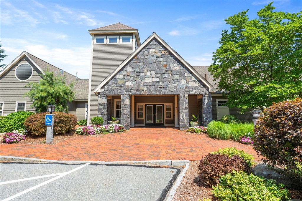 14 Sandstone Rd # 14