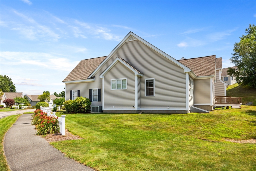 14 Sandstone Rd # 14