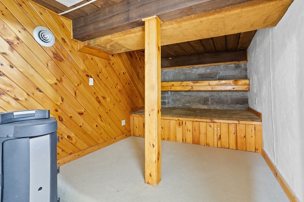 16 Middlesex Street # 4