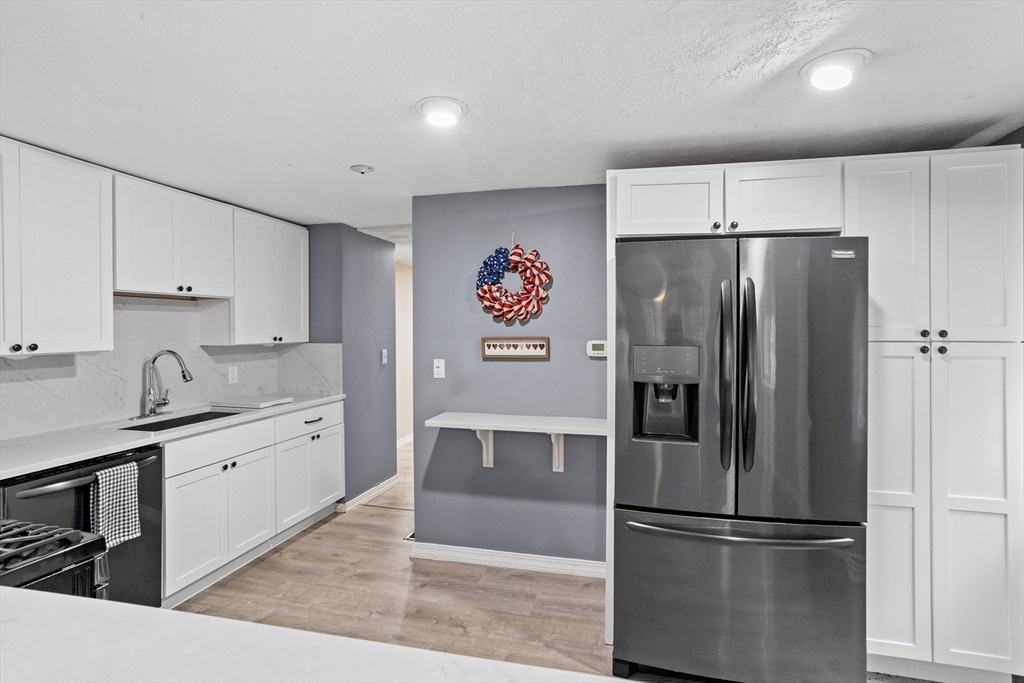 16 Middlesex Street # 4