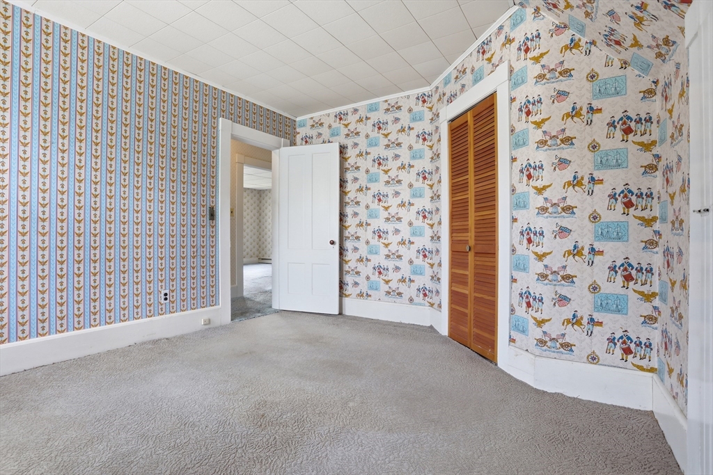 38 Brookside Rd