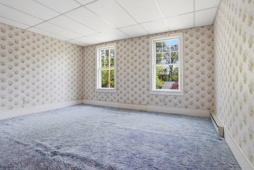 38 Brookside Rd