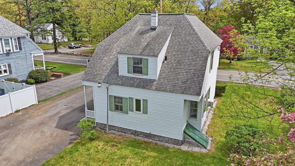 38 Brookside Rd