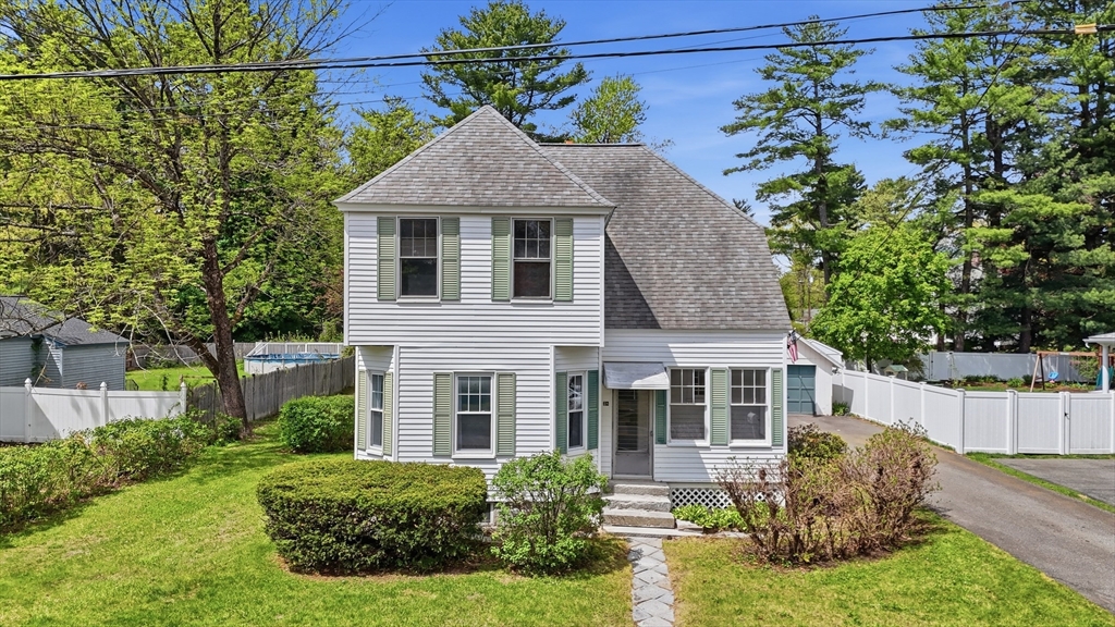 38 Brookside Rd