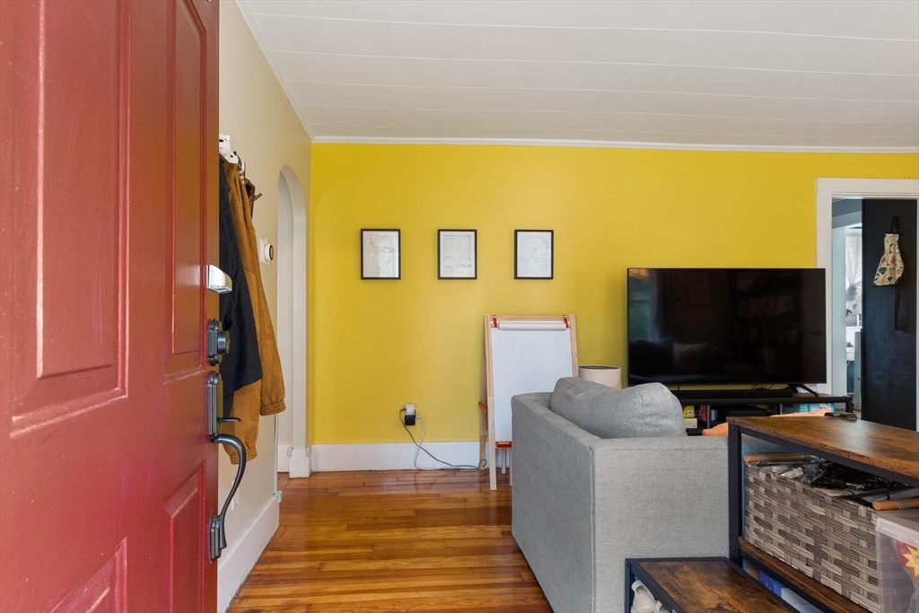 2 Coolidge St # 1