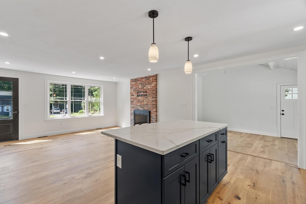 63 Maplewood Dr