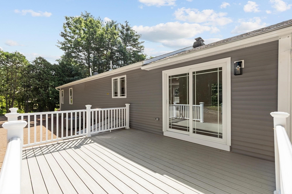 63 Maplewood Dr