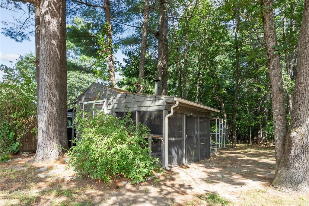 63 Maplewood Dr