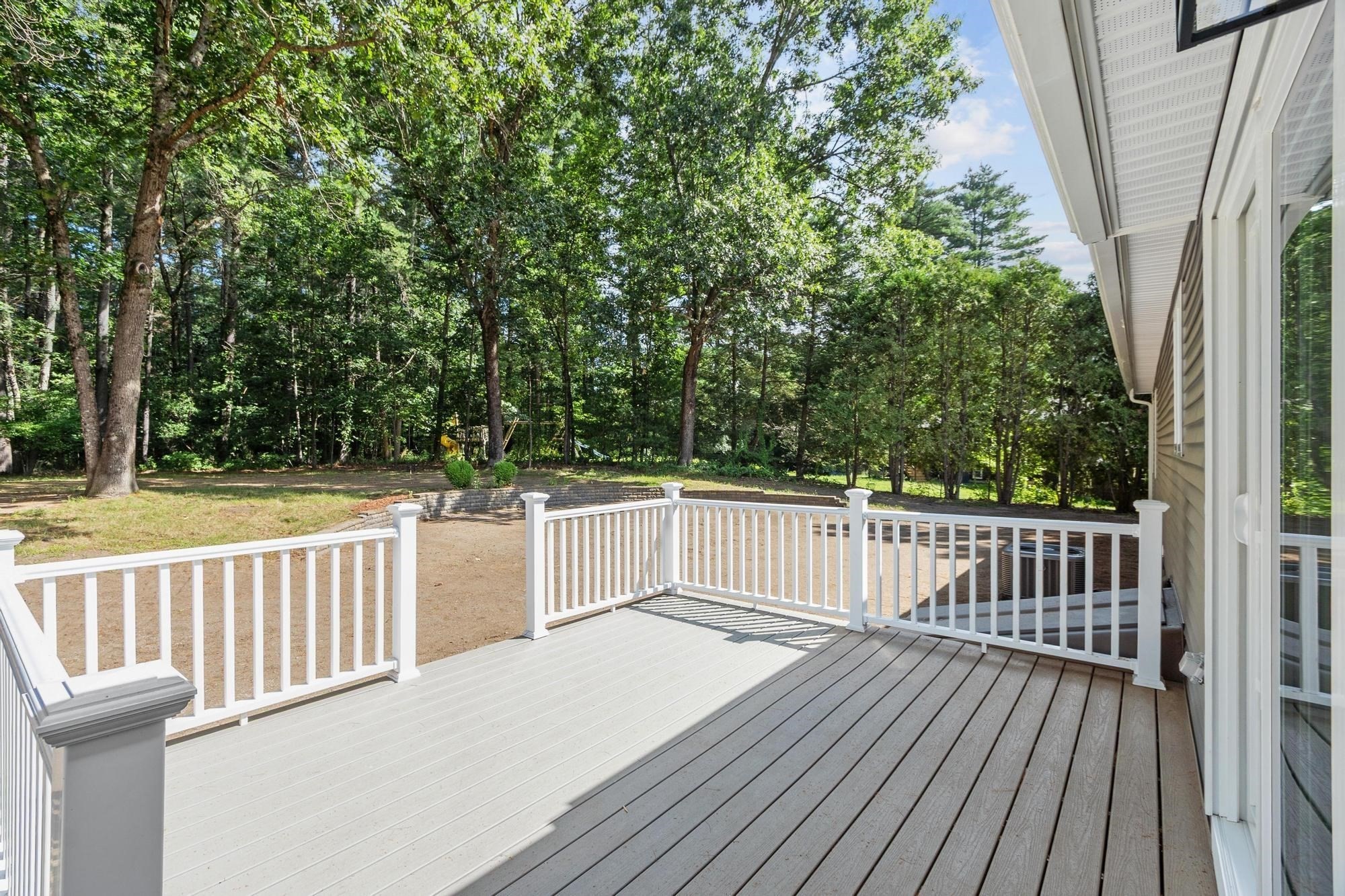 63 Maplewood Dr