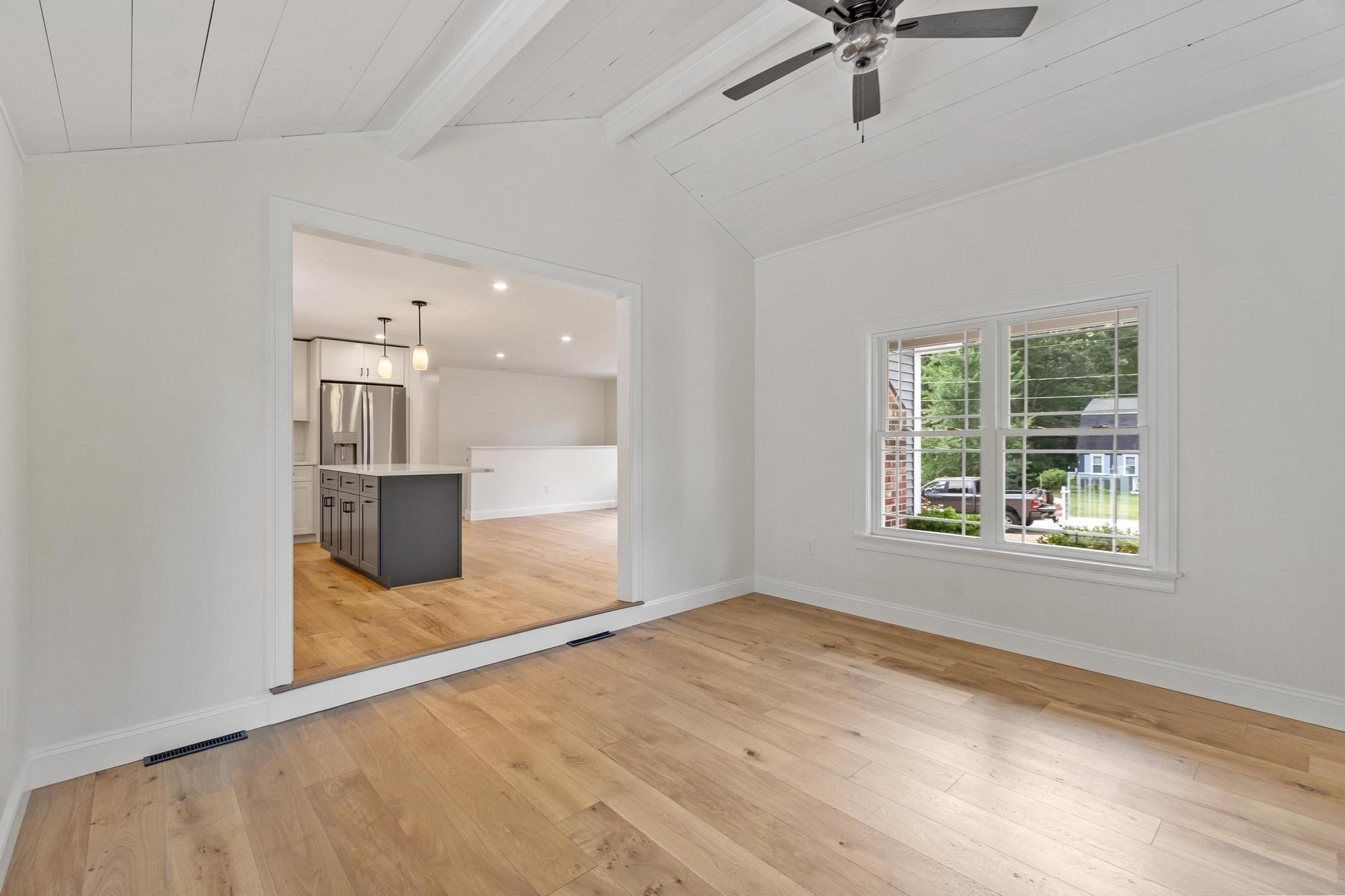 63 Maplewood Dr