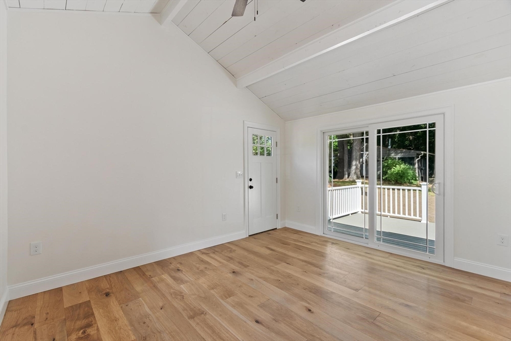 63 Maplewood Dr