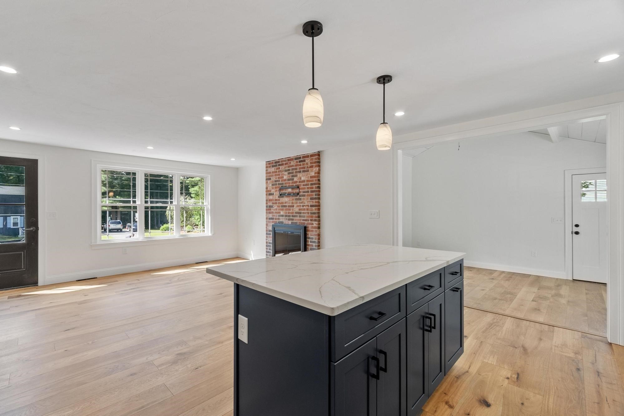 63 Maplewood Dr