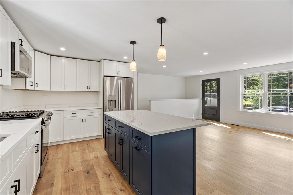 63 Maplewood Dr