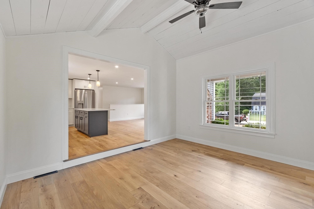 63 Maplewood Dr