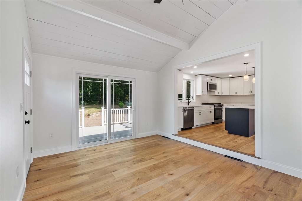 63 Maplewood Dr