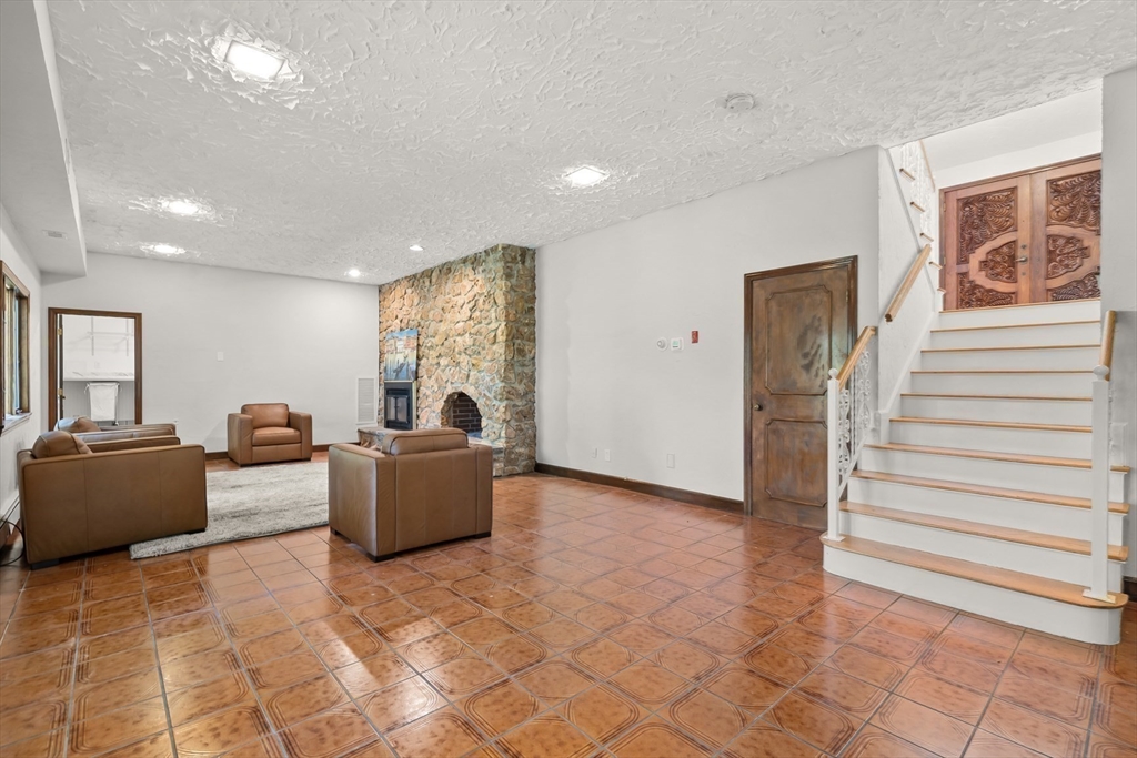 5 Azalea Road