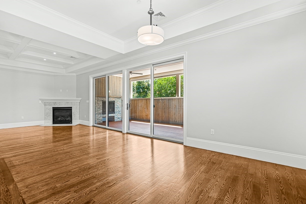 846 Main Street # 4